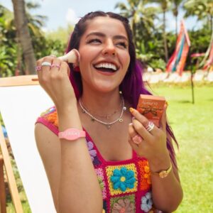 Lesslie Polinesia