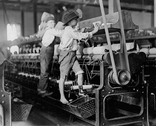 Emotional Portrait Photos of American Child Laborers in the 1900s-10s_teo